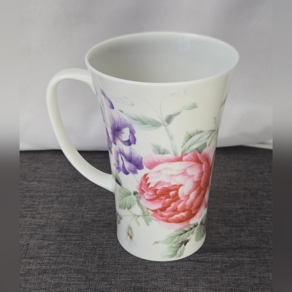 Crown Trent China Carole Watson Eloise Old English Roses Pattern Mug - Picture 3 of 6